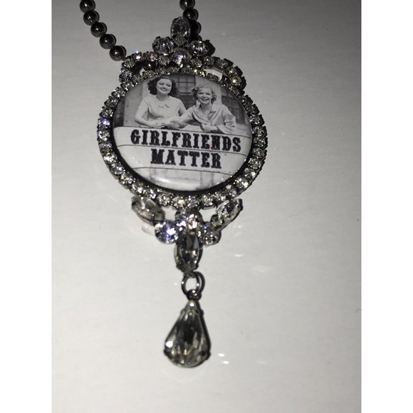 GIRLFRIENDS MATTER Adjustable Boutique Bling NECKLACE Costume Jewelry BFF Friend - Picture 5 of 13